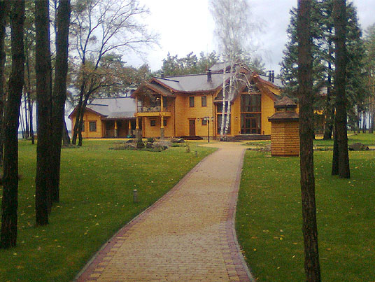 Бывшие резиденции Януковича в Сухолучье возвращены государству