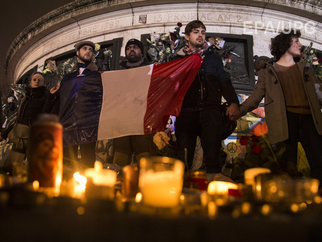 Число погибших в результате терактов в Париже увеличилось до 130 – СМИ