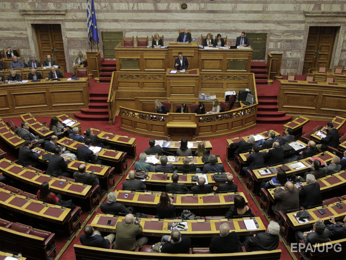Греческий парламент признал однополые гражданские союзы
