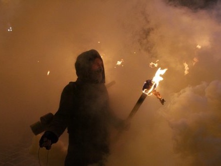 Дым, факелы, цветы и автомобили – как в Украине день рождения Бандеры отмечали. Фоторепортаж