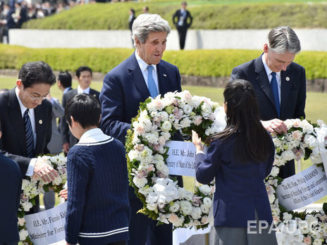 Госсекретарь США впервые в истории посетил Хиросиму после американской атомной бомбардировки. Фоторепортаж