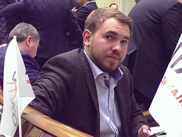 Нардеп Лозовой: Импичмент Порошенко поддерживает большая часть "Самопомочі", УКРОП и ряд внефракционных депутатов
