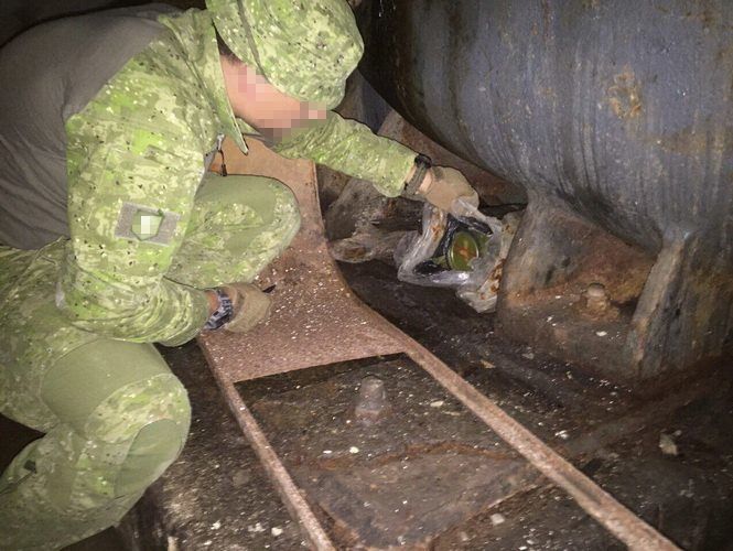 СБУ нашла в зоне АТО тайник с реактивными огнеметами российского производства