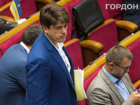 Нардеп Винник: Причина блокирования трибуны Рады? Сегодня Тимошенко не смогла защитить своего спонсора Онищенко