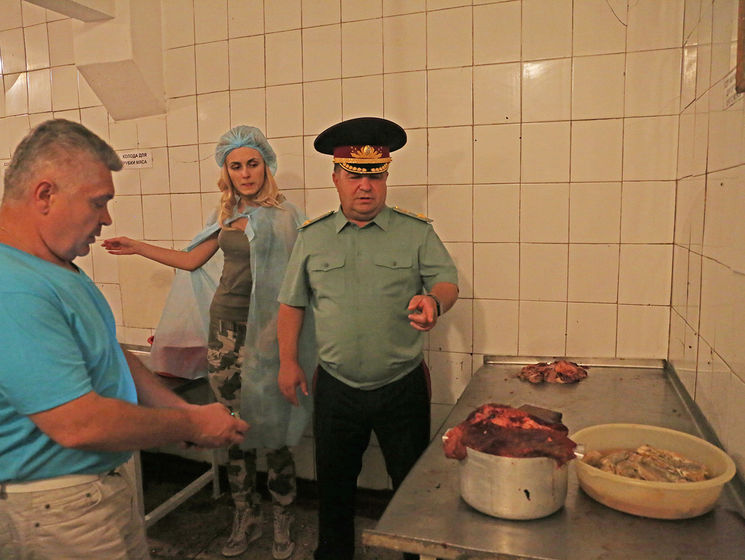 Полторак принял участие в проверке качества питания военных в Одесской области, показавшей серьезные нарушения