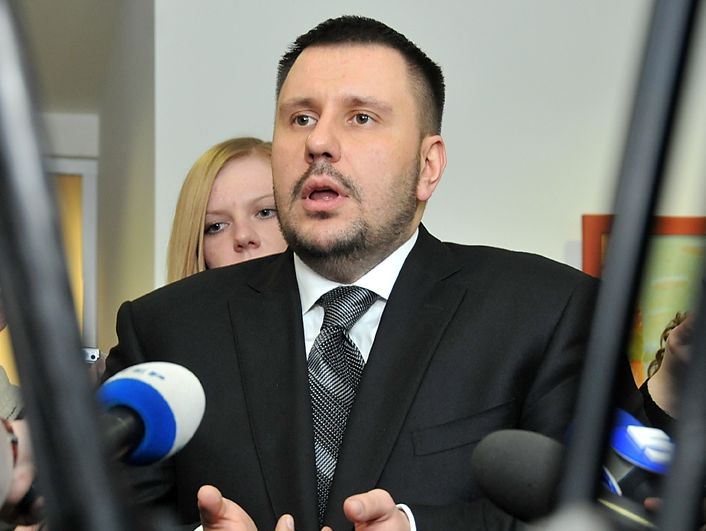 Генпрокуратура повторно вызвала на допрос экс-министра Клименко