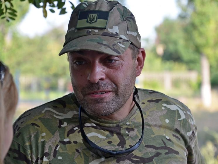 Бирюков об обеспечении армии: До сих пор приходится "делить" пару берцев между двумя бойцами