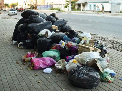 Окупаційна адміністрація Криму заявила про катастрофічну ситуацію з вивезенням сміття на півострові