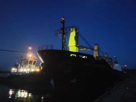 Из порта Пивденный в Африку направилось судно с 23 тыс. тонн украинской пшеницы. Фоторепортаж