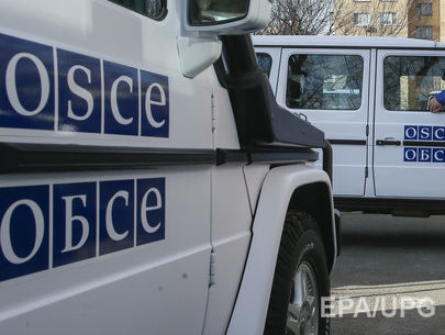 Вблизи Мариуполя наблюдатели ОБСЕ пообщались с вооруженными автоматами гражданами РФ