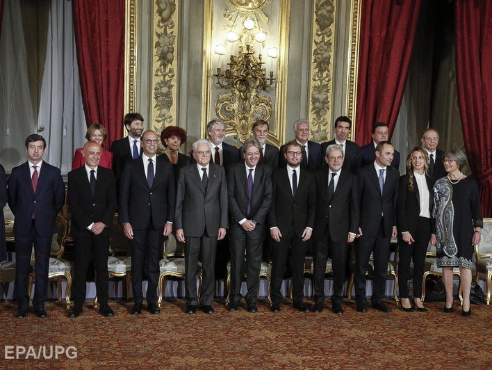 Новый совет министров Италии принес присягу