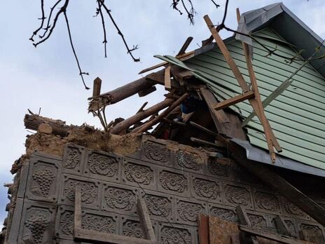 Окупанти тричі на день із важкої артилерії обстріляли Нікопольський район, пошкоджено будинки, газопроводи і ЛЕП – Дніпропетровська ОВА