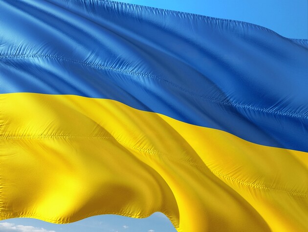 У російському Нижньому Новгороді перед будівлею інституту ФСБ повісили український прапор. Відео