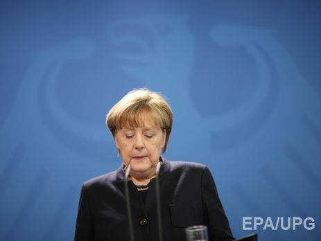 Меркель призвала ускорить высылку беженцев, которым в Германии отказали в убежище
