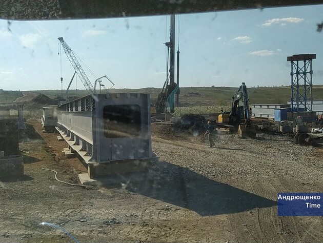 Оккупанты строят железнодорожное сообщение между Мариуполем и Донецком, это может снизить их зависимость от Крымского моста – Андрющенко 