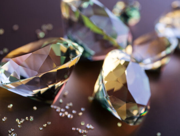 Єврокомісія погодила заборону на алмази з Росії – ЗМІ