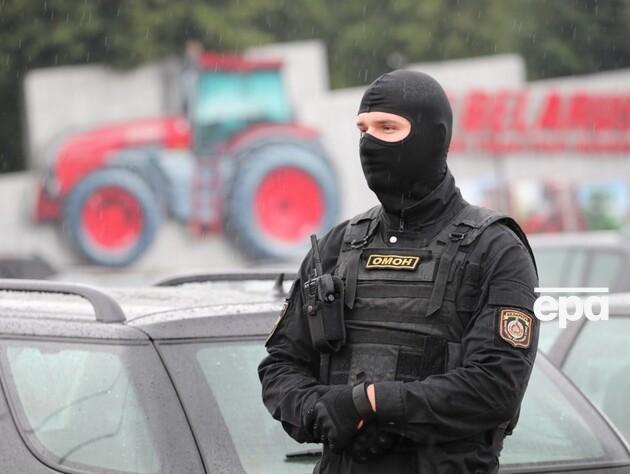 У Білорусі відбулися масові обшуки й затримання у колишніх політв'язнів