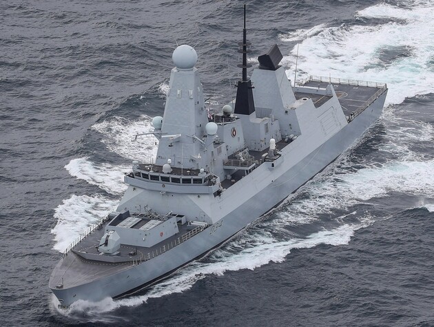 Британський есмінець HMS Diamond відбив атаку БПЛА хуситів у Червоному морі