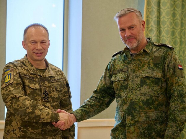 Сырский провел встречу с делегацией НАТО, собеседники обсудили поставки боеприпасов и усиление ПВО Украины 
