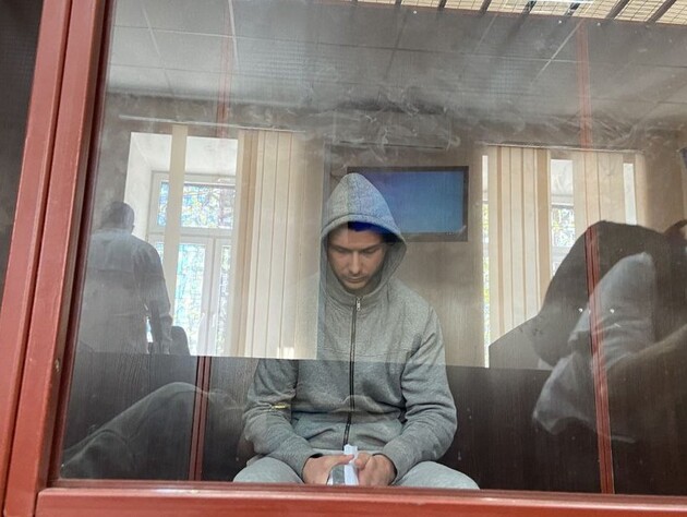 Співробітник держохорони, дії якого призвели до смерті підлітка в Київському фунікулері, не визнає своєї провини – ДБР