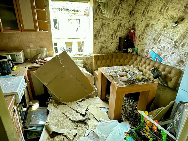 Труханов показав руйнування після нічної атаки безпілотників РФ на Одесу