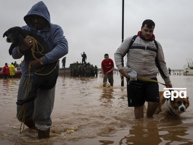 У Бразилії внаслідок повеней після злив загинуло щонайменше 57 людей