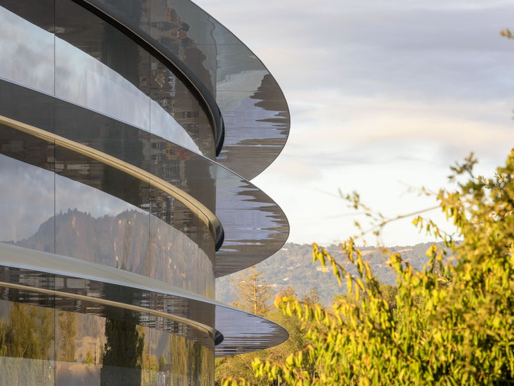 Сотрудники Apple в апреле начнут переезд в новую штаб-квартиру компании &ndash; Apple Park