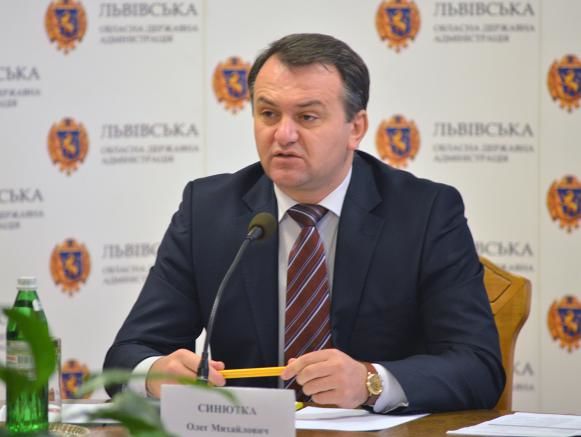 Львовский губернатор Синютка пообещал вывезти мусор из Львова за неделю