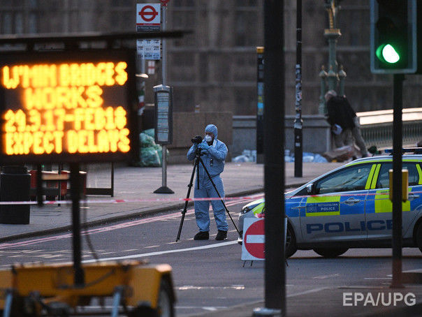 СМИ сообщили, что теракт в Лондоне предположительно совершил Абу Иззадин. Информация не подтвердилась