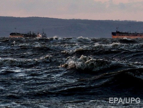 Трое членов экипажа затонувшего в Керченском проливе судна спасены &ndash; Следком РФ