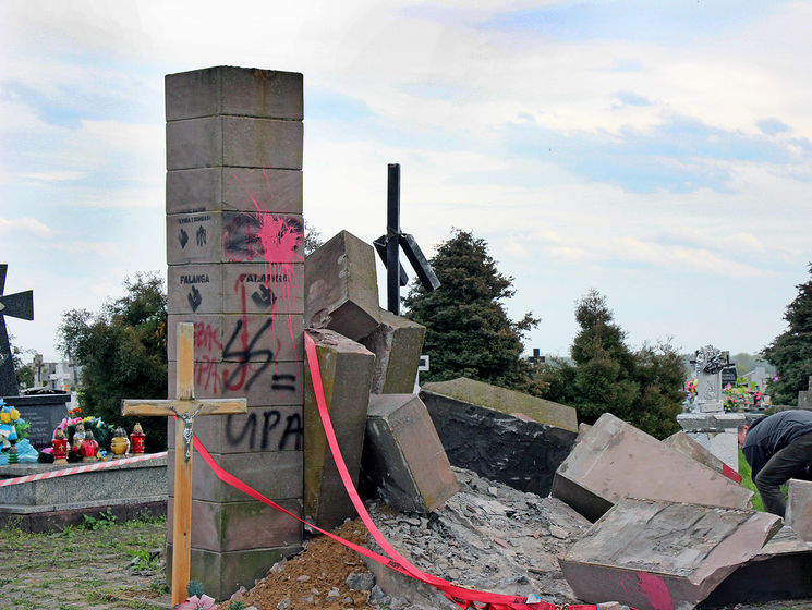 "Самопоміч" требует от Порошенко и Климкина реакции на демонтаж памятника воинам УПА в Польше