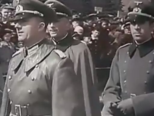 Опубликованы архивные кадры с немецкими нацистами – почетными гостями на военном параде на Красной площади. Видео