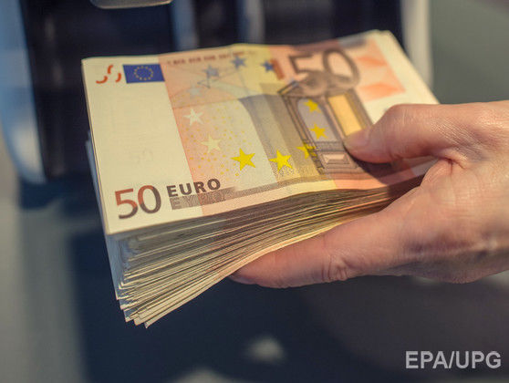 Курс гривны к евро снизился до 28,79 грн/€
