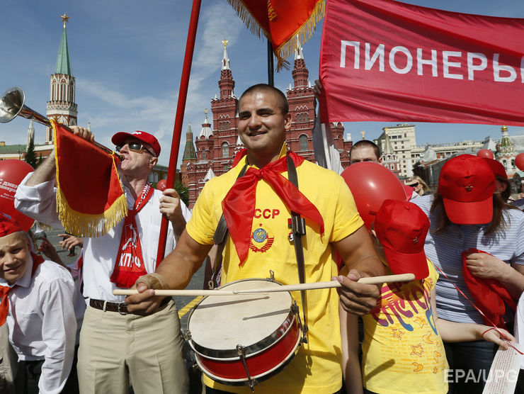 Московські комуністи вимагають відновити пам'ятник Павлику Морозову