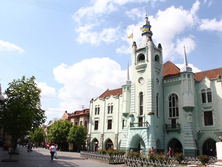 Рада изменила украиноязычное название города Мукачево