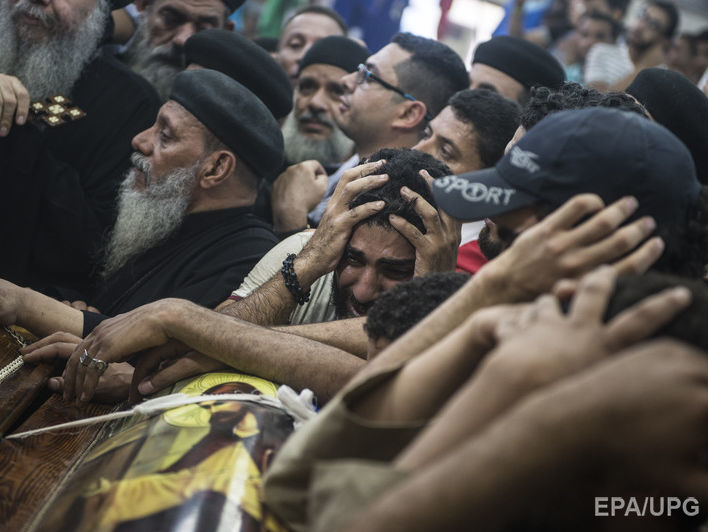 Боевики ИГИЛ взяли ответственность за нападение на христиан-коптов в Египте