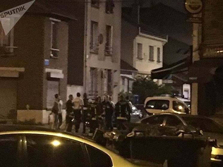 В Париже из-за брошенного в ресторан "коктейля Молотова" пострадало 12 человек