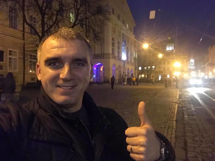 Мэр Николаева опроверг факт своего бегства от полиции через окно