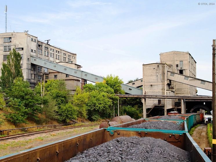 Киев предупредит восемь стран о возможных незаконных поставках угля c оккупированного Донбасса