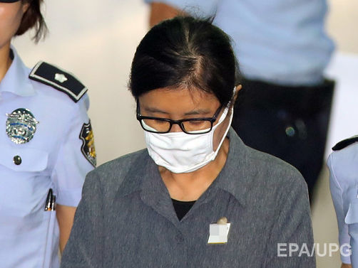 Подруга экс-президента Южной Кореи получила три года тюрьмы