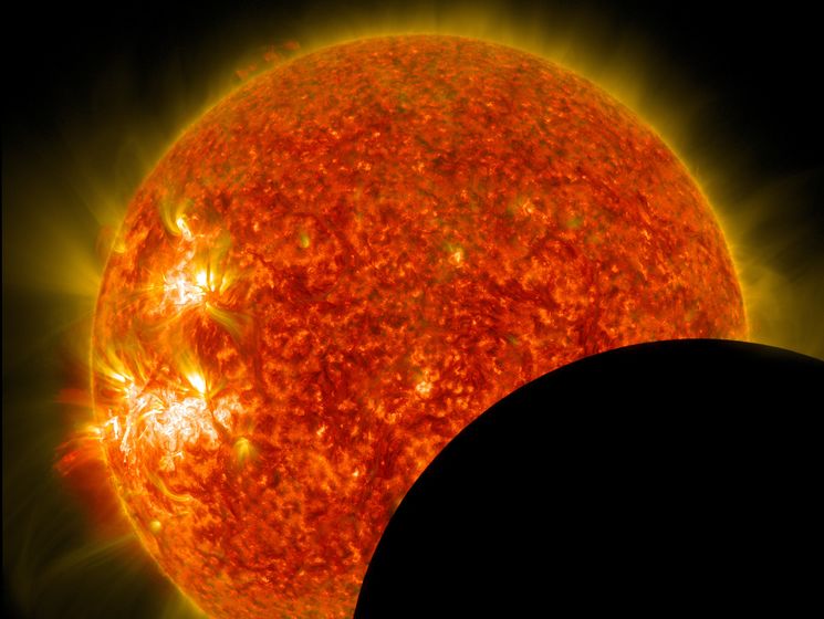 NASA впервые проведет прямую трансляцию солнечного затмения 