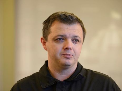Семенченко: Предатели организовали постоянный канал поставок сырья с крымского "Титана" на материковую Украину