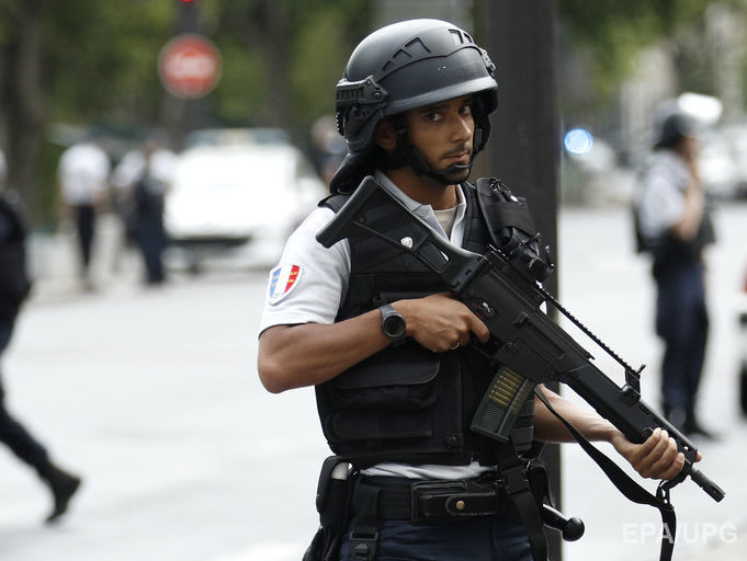 Мотоциклисты в мусульманской одежде открыли стрельбу в Тулузе: есть погибший и раненые