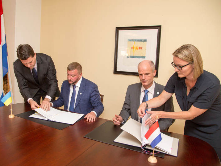Украина и Нидерланды подписали соглашение о сотрудничестве в деле по МН17