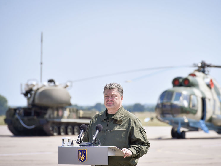 Порошенко потратил на помощь украинской армии более полмиллиарда гривен – СМИ