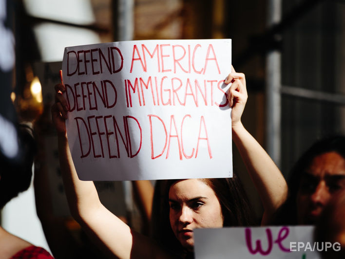 В Нью-Йорке задержали 34 протестующих против отмены программы защиты иммигрантов, въехавших в страну несовершеннолетними