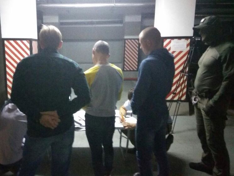 ﻿Детективи НАБУ підозрюють затриманого депутата Київради та його спільника у земельних махінаціях на 3,5 млн грн
