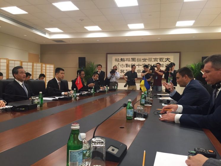 Главы МИД Украины и Китая обсудили размещение миротворцев ООН на Донбассе