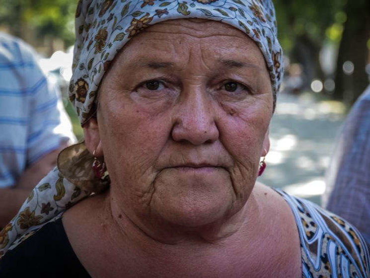 В аннексированном Крыму силовики вызвали на допрос мать ранее задержанного и избитого крымского татарина Параламова