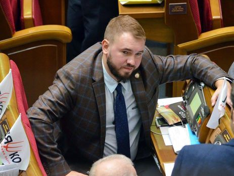Лозовой в Верховной Раде проголосовал за шестерых депутатов. Видео